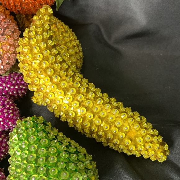 Set of 15 vintage sequin beaded pushpin fruits - Picture 9 of 11